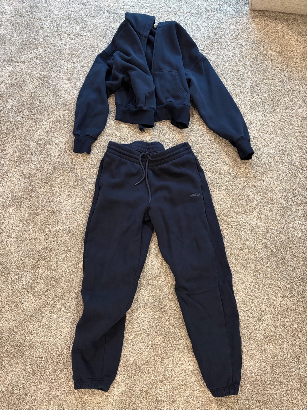 Aritzia SweaterFleece Cozy Pullover in Navy